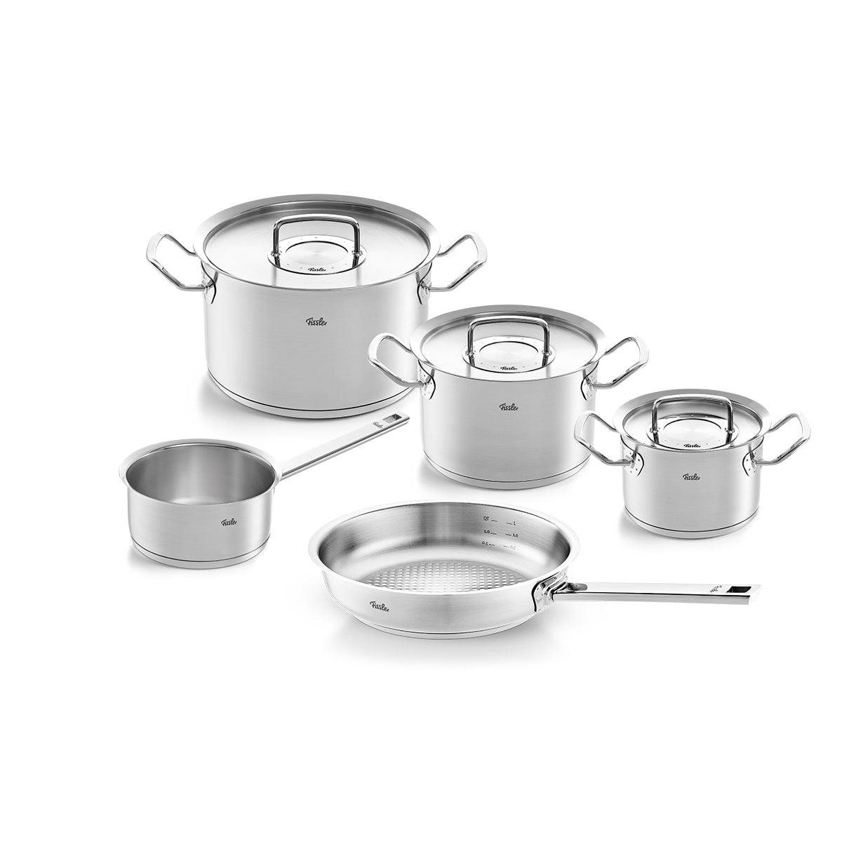Fissler Original-Profi Collection® 5-teiliges Edelstahlset mit Deckeln, Stielkasserolle und Bratpfanne auf Weiß, made in Germany.