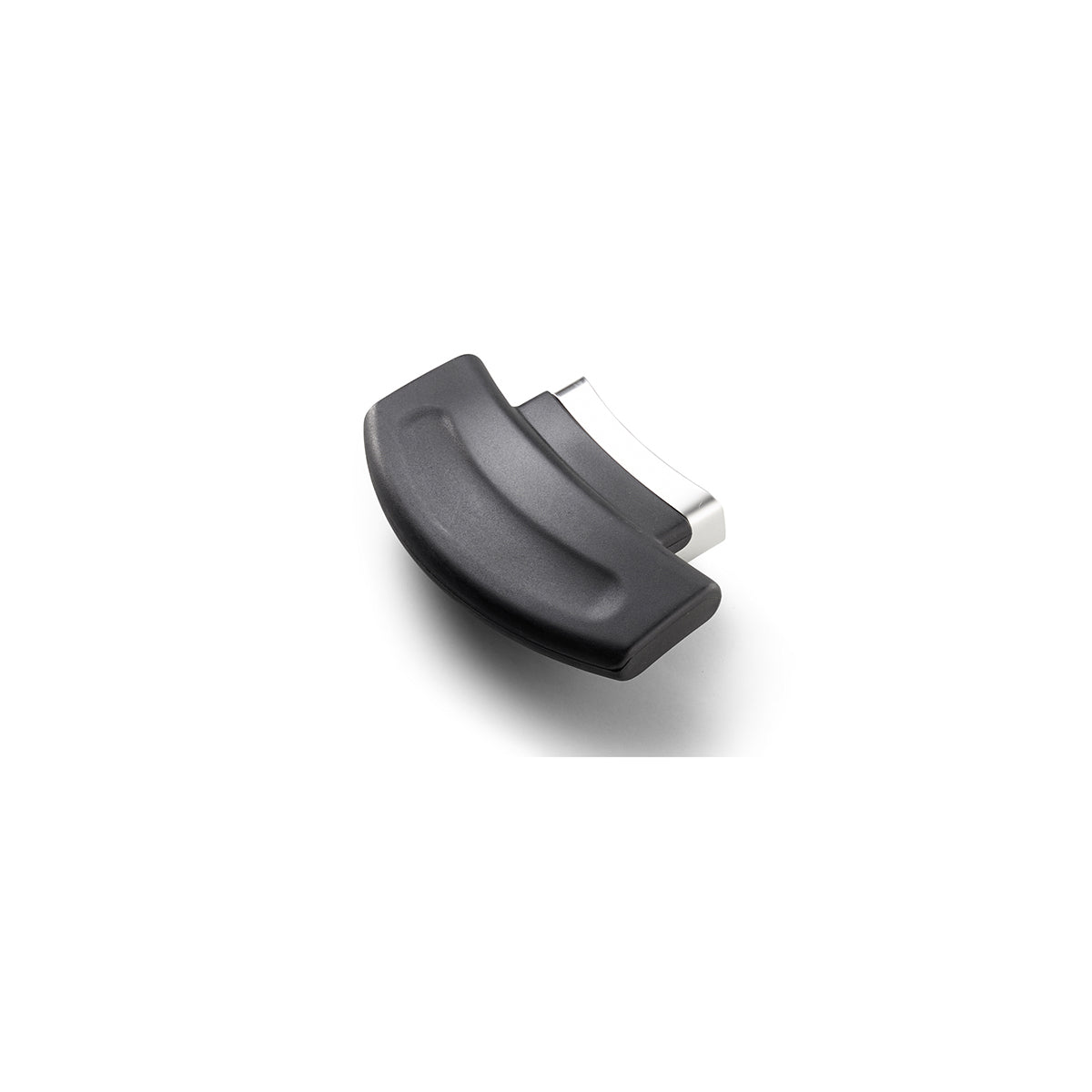 Fissler Vitavit® 18 cm schwarz-silberner ergonomischer Seitengriff - präzise hergestellt in Deutschland - auf einem sauberen weißen Hintergrund.
