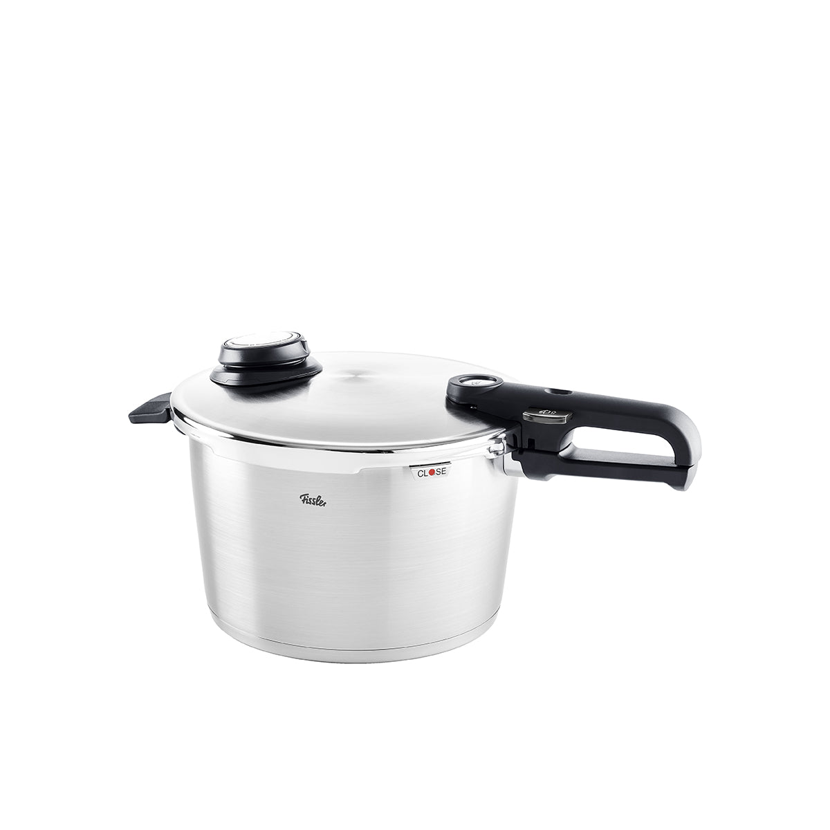 Fissler Vitavit® Premium Set: 4 L Frying Pan, 8 L Pressure Cooker & Metal Lid on a White Background.