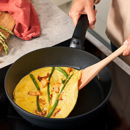 Omelette with asparagus and mushrooms in a Fissler Levital®+ Comfort Frying Pan - premium quality Made in Germany.