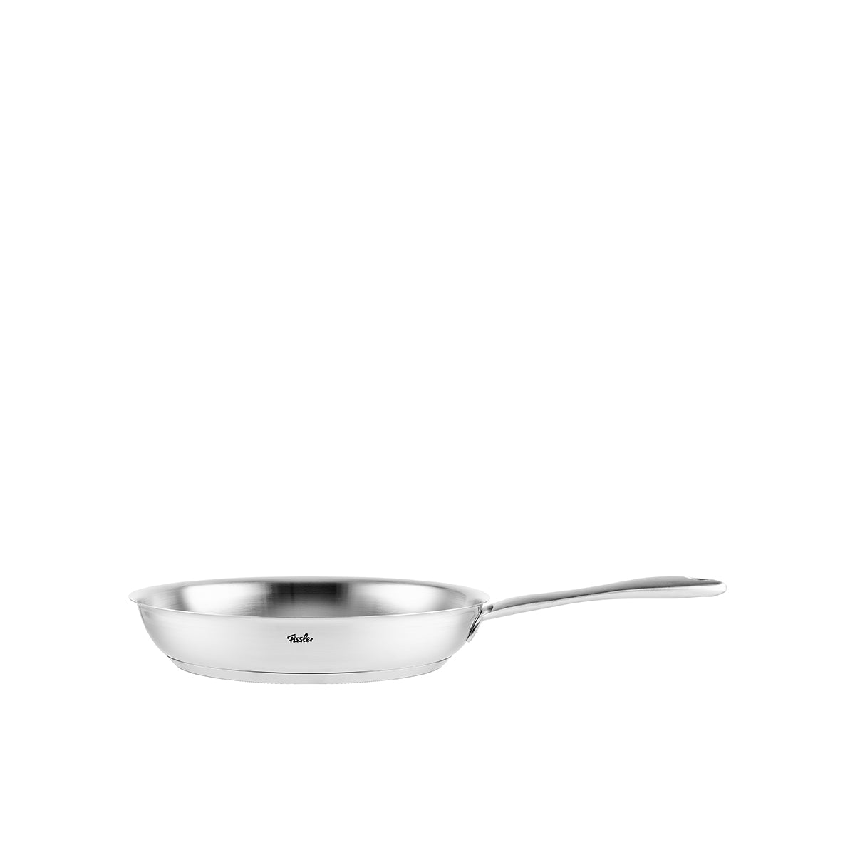 Fissler Catania frying pan with long handle, suitable for induction, in a modern, functional design on a simple white background.