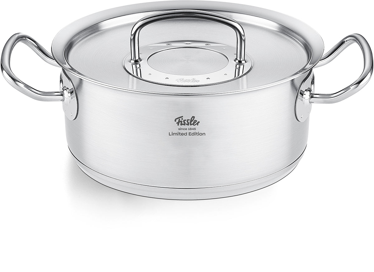 Fissler Original-Profi Collection® Retro 5-tlg. Edelstahl-Topfset mit Deckeln und seitlichen Griffen, präzise gefertigt in Deutschland.