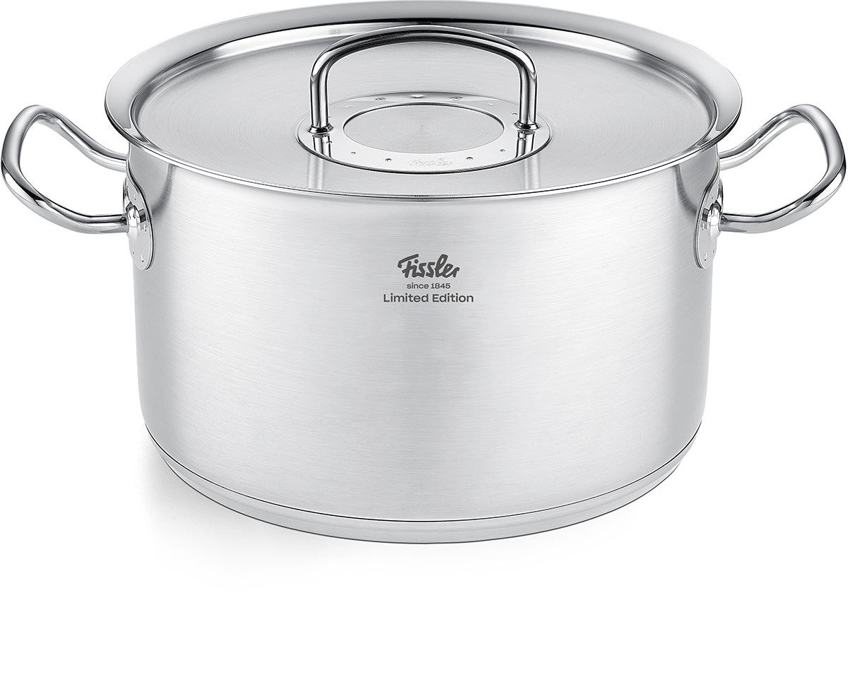 Fissler Original-Profi Collection® Retro 5-teiliger Topf mit Deckel, zwei Griffen, Markenlogo und Limited-Edition-Plakette. Hergestellt in Deutschland.